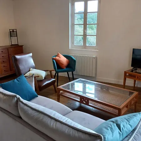 Feriehus Nuitee Au Pied Du Chateau De Castelnau Prudhomat