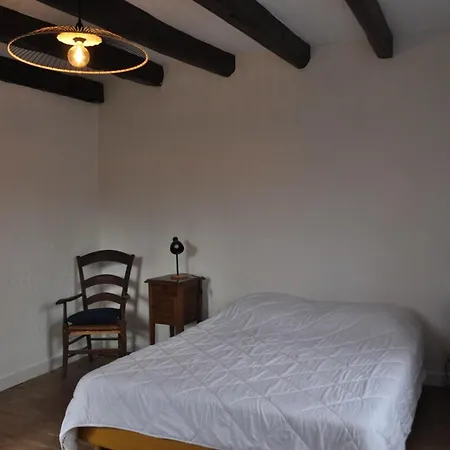 Feriehus Nuitee Au Pied Du Chateau De Castelnau *
