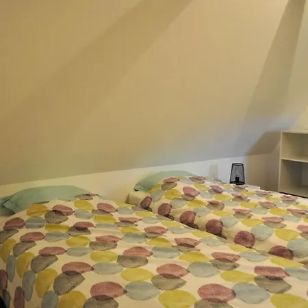 Nuitee Au Pied Du Chateau De Castelnau Feriehus *