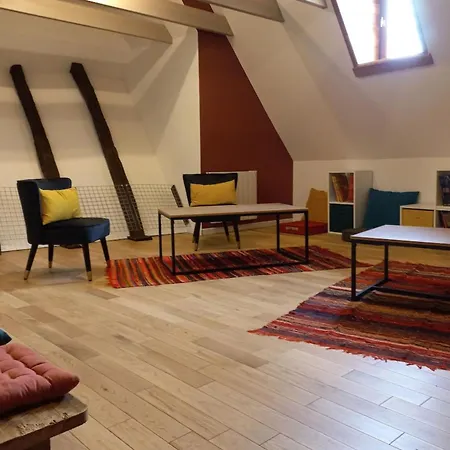 بيت للعطل Nuitee Au Pied Du Chateau De Castelnau Prudhomat