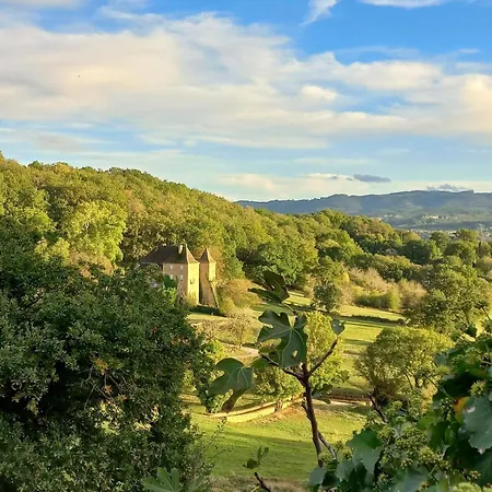 Feriehus Nuitee Au Pied Du Chateau De Castelnau Prudhomat